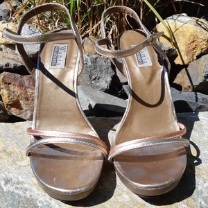 WANIA VALDARES Strappy Sandals